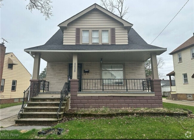 Building Photo - 4658 Rockwood Rd