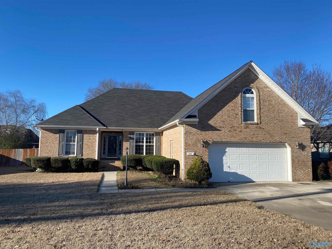 511 Wilson Mann Rd, Owens Cross Roads, AL 35763 House for Rent in