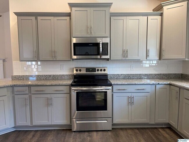 Foto del edificio - 197 Abercorn Dr