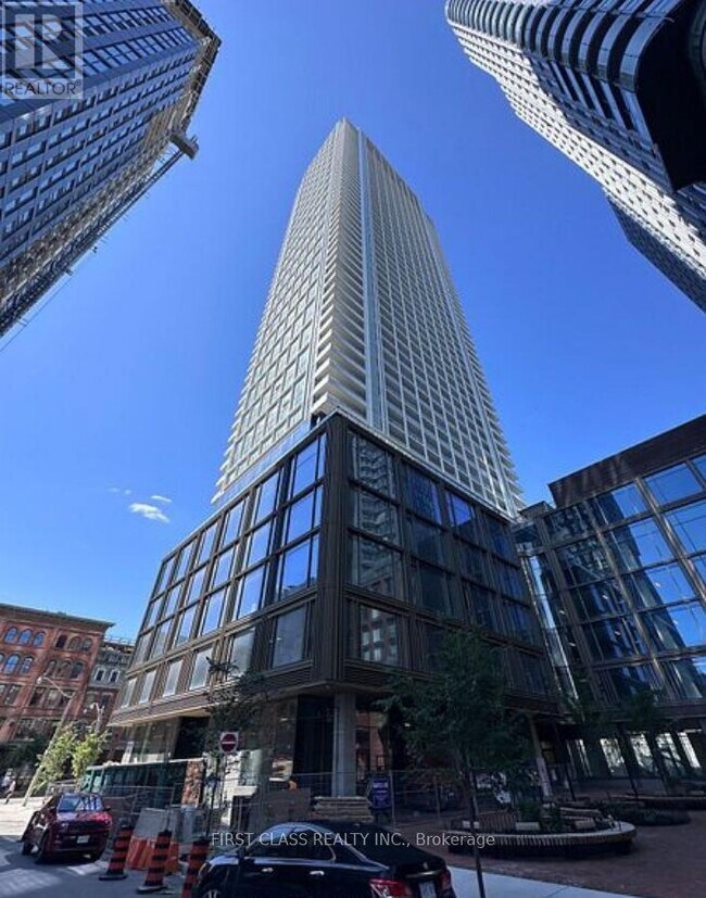 Building Photo - 88 Queen St E