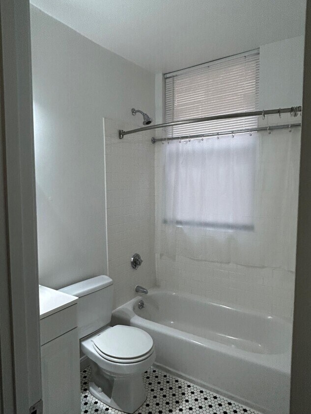 Las imágenes son muestras representativas de la unidad anunciada. En algunos casos, las unidades reales que visita... - 152 Summer St