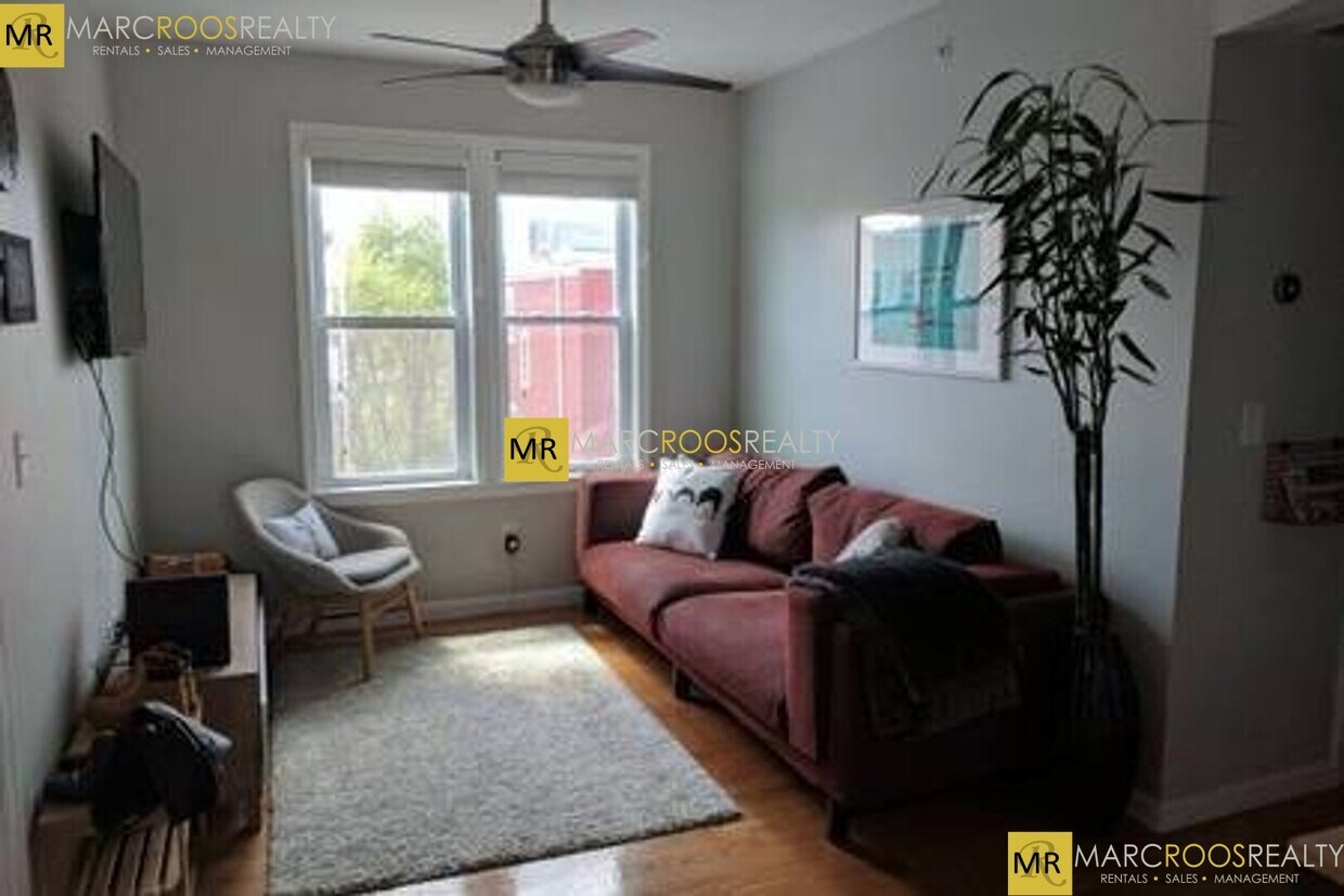 Foto principal - 662 Saratoga St