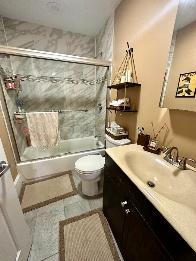 Building Photo - 2 Lothian Rd