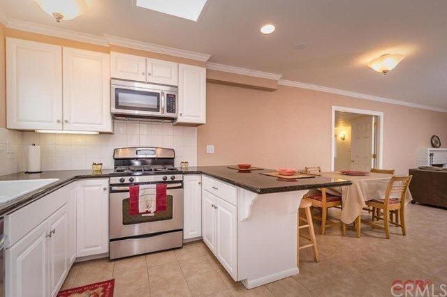 Foto del edificio - 5 Bedroom 2 Bath