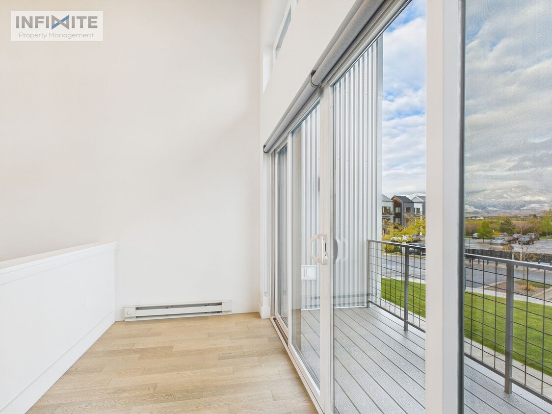 Primary Photo - Modern Finishes & Bozeman Living!