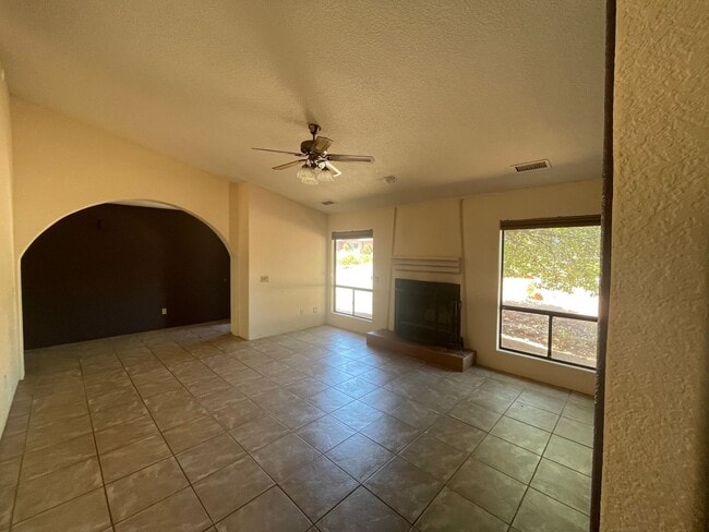 Foto del edificio - VILLAGE OF OAK CREEK