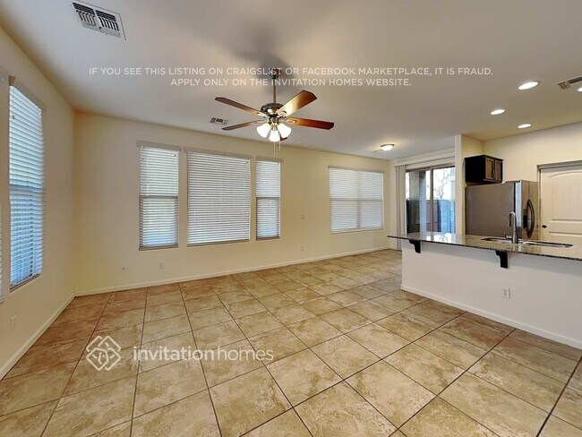 Foto del edificio - 1447 S Colt Dr