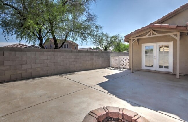 Foto del edificio - 711 S Roca St