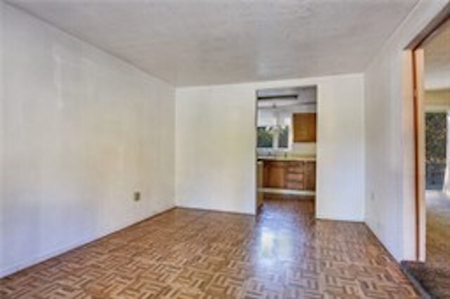 Foto del edificio - 15531 Stone Ave N