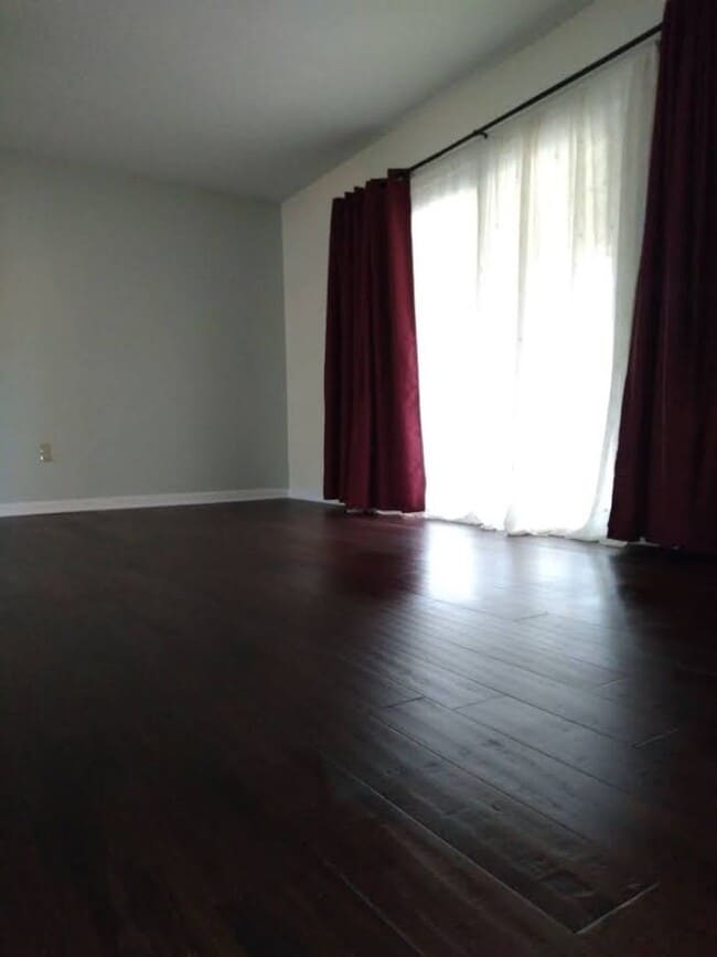 Foto del edificio - Williams Riverhill