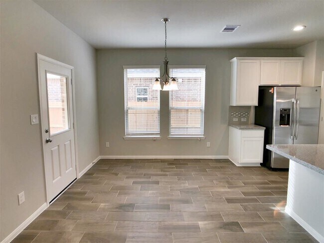 Building Photo - 24219 Via Vitani Dr