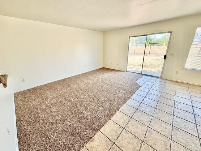 Building Photo - 12214 W Apache St