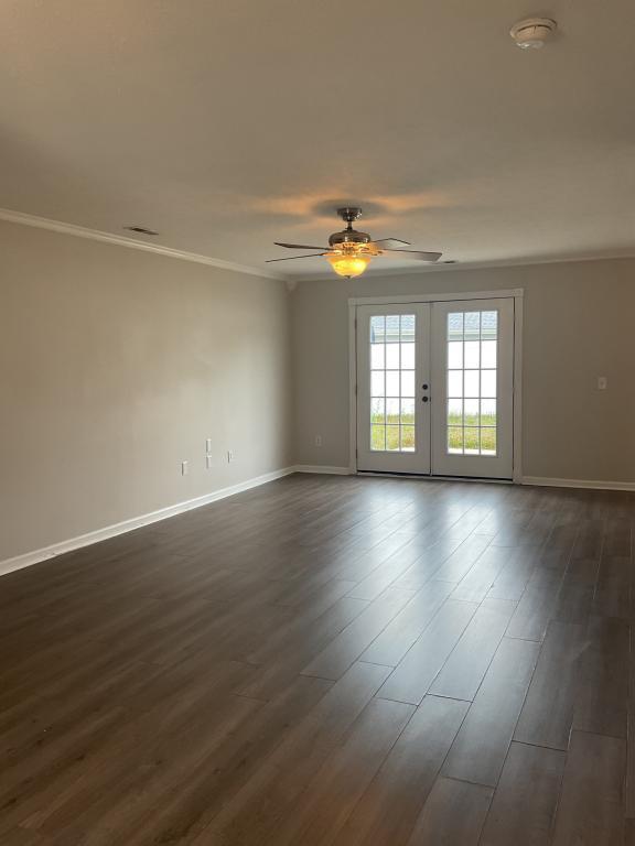Foto del edificio - 347 Thistle Ln