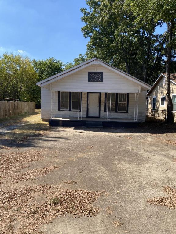 Primary Photo - 1205 C St SE
