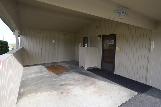 Foto del edificio - 2 bed 1 bath condo in 55+ community- ALL U...