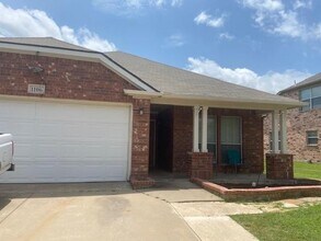 Building Photo - 1106 Mule Deer Dr