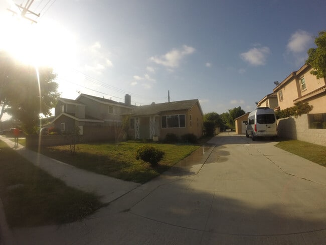 Foto del edificio - 9453 Cedar St