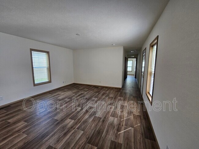 Building Photo - 1035 Gibraltor Ave