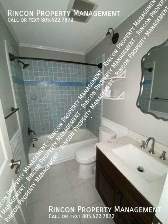 Building Photo - Newly Updated East Ventura Home-- 4 Bedroo...