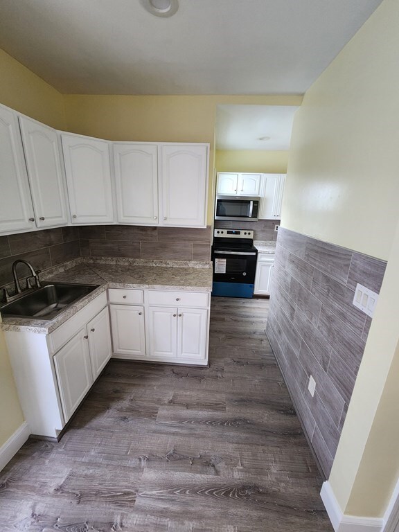 29 Davids St Unit 2, Brockton, MA 02301 Room for Rent in Brockton, MA