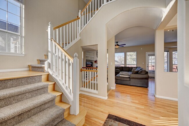 Building Photo - 2063 Shiloh Dr