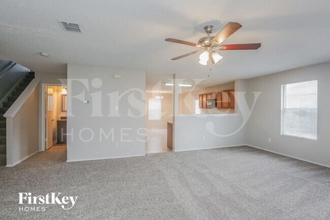 Building Photo - 2908 Robin Ln