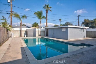 Building Photo - 9502 Laurel Canyon Blvd