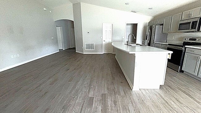 Building Photo - Davenport- 4/2 single family home. Coming Soon!!!