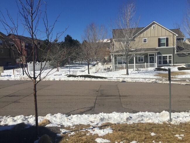Building Photo - No Yard to Maintain in this 3 Bedroom Town...