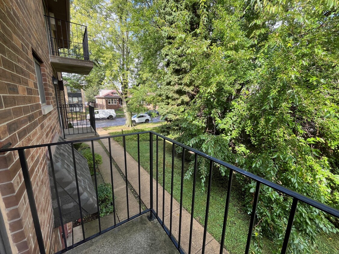 Foto principal - 1030 Dunlop Ave