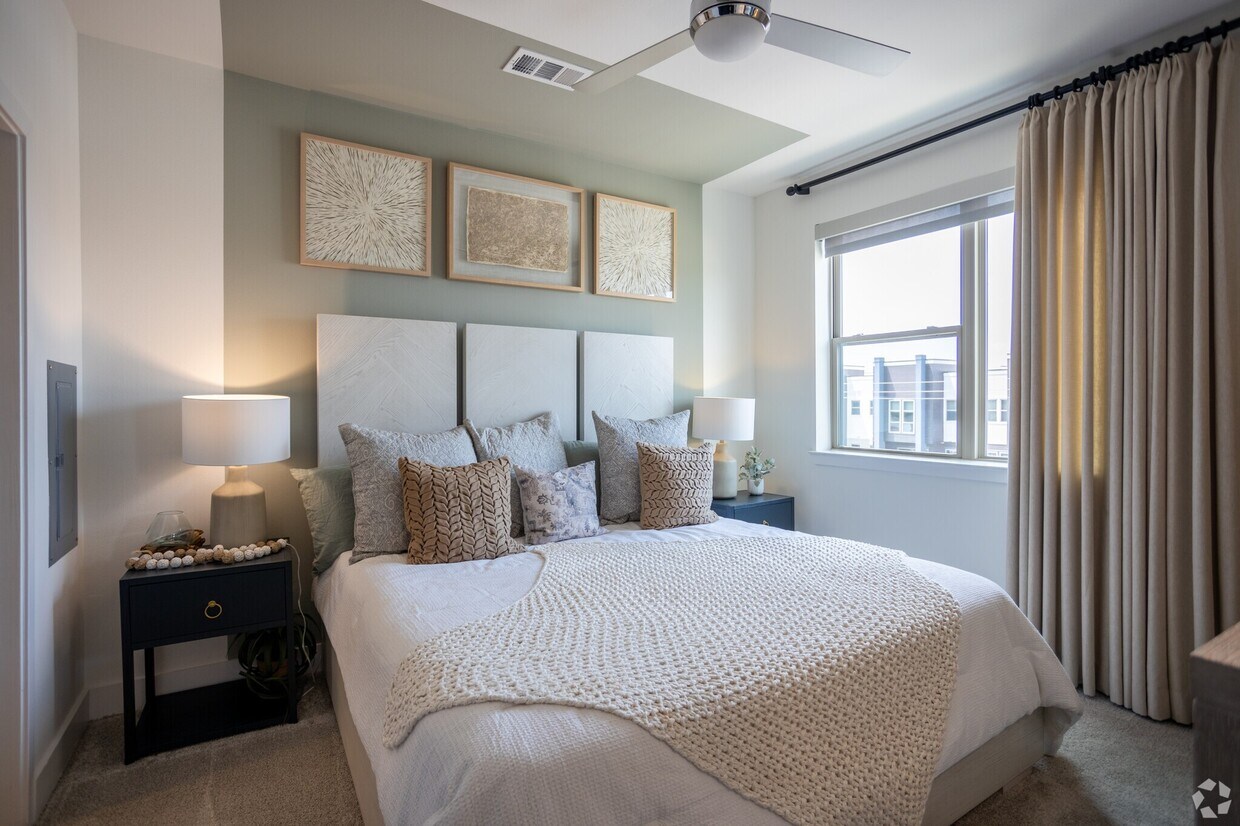 Foto principal - 6400 Washington Ave