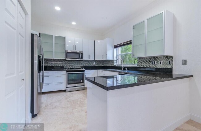 Building Photo - 16565 Turquoise Trail