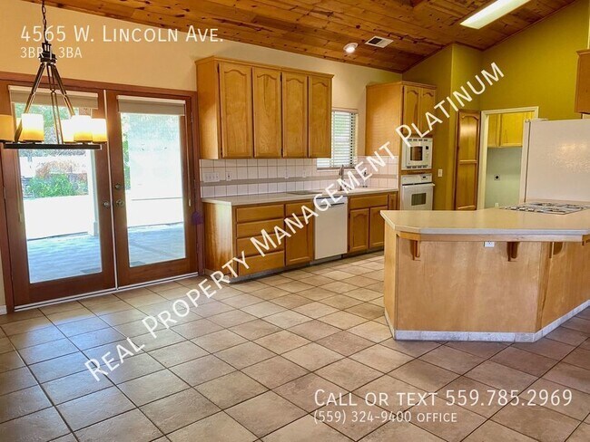 Building Photo - $2,495 Country Living (Hwy 41 & Lincoln) W...