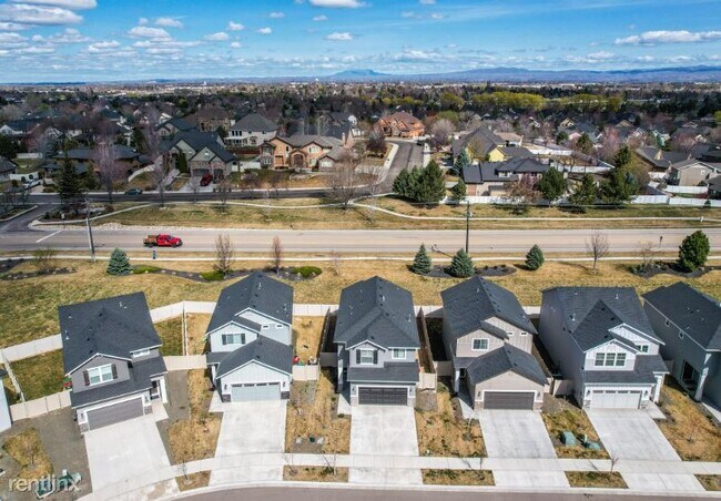 Building Photo - 3 br, 3 bath House - 700 E Whiskey Flats