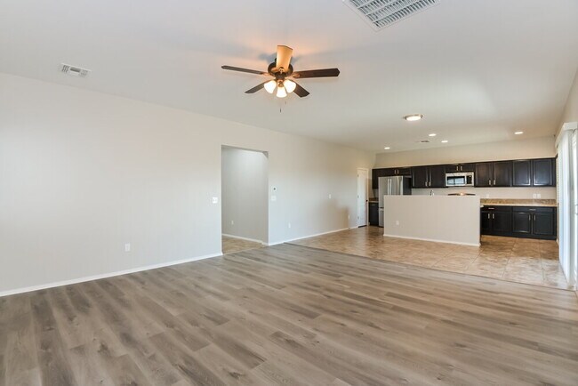 Foto del edificio - 4786 E Desert Thorn Dr