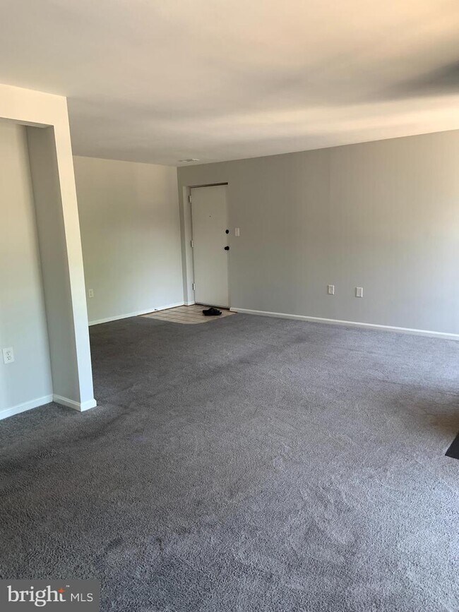 Building Photo - 1109 Castle Harbor Way