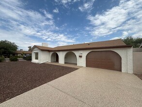 Building Photo - 1746 W Thomas Rd