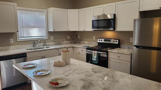 Foto del edificio - 5099 Mars Hill Rd