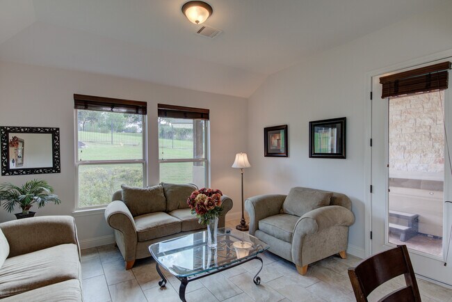 Building Photo - 308 Enchanted Hilltop Way