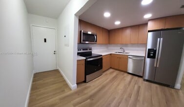 Building Photo - 4354 NW 9th Ave