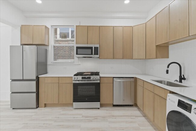 Building Photo - 2607 W Haddon Ave