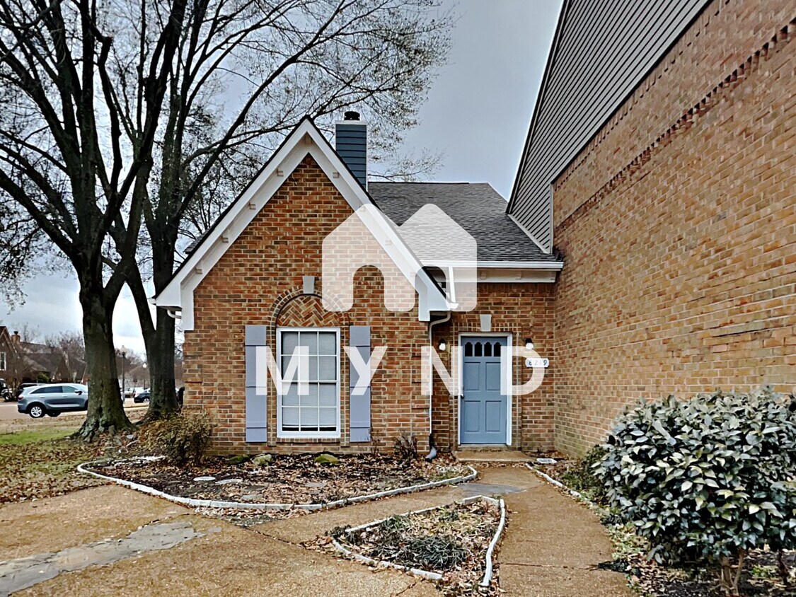 Foto principal - 8219 Town N Country Dr