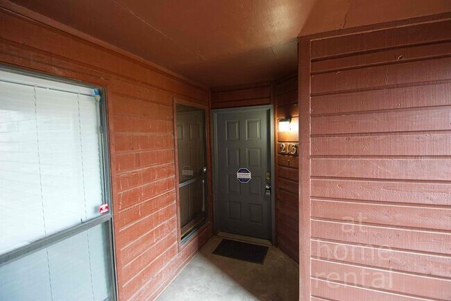 Building Photo - 6737 S Peoria Ave