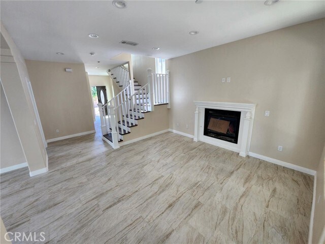Building Photo - 9246 Cedros Ave
