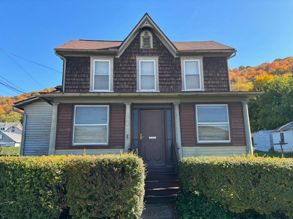 Rosa 94 Cooper Avenue Apartment for Rent in Johnstown, PA