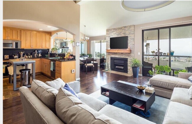 Foto del edificio - 5987 Peacock Ridge Rd