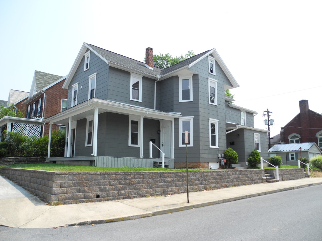 Primary Photo - 103 Garfield St