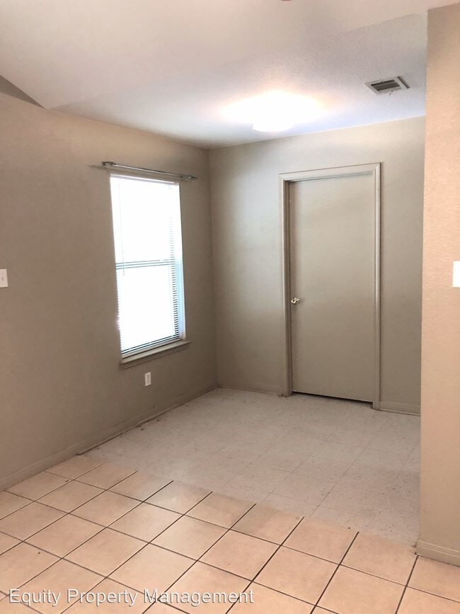 Building Photo - 2 br, 2 bath House - 1811 W. Travis