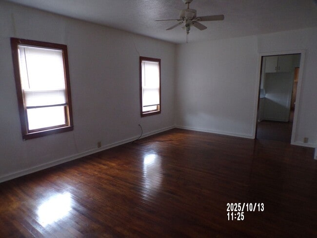Building Photo - Very nice two-bedroom home located in the Walters area! One Dog under 20 lbs with owner approval!
