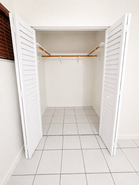 Vestidor principal - 2573 SW 21st Ave